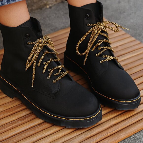 Dr. Martens Shoes - Dr. Martens Combs Leather Casual Boots Size Women's 9 Men's 8